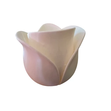 Tulipán formájú 3D nyomtatott váza – elegáns és modern dekoráció
