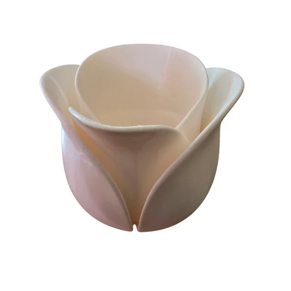 Tulipán alakú 3D nyomtatott váza vízálló PETG műanyagból, enyhe színátmenettel